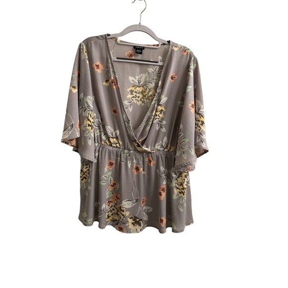 Torrid Babydoll Flare Sleeve Floral Top Blouse Size 0 V Neck Flowy Boho Plus - Picture 1 of 6